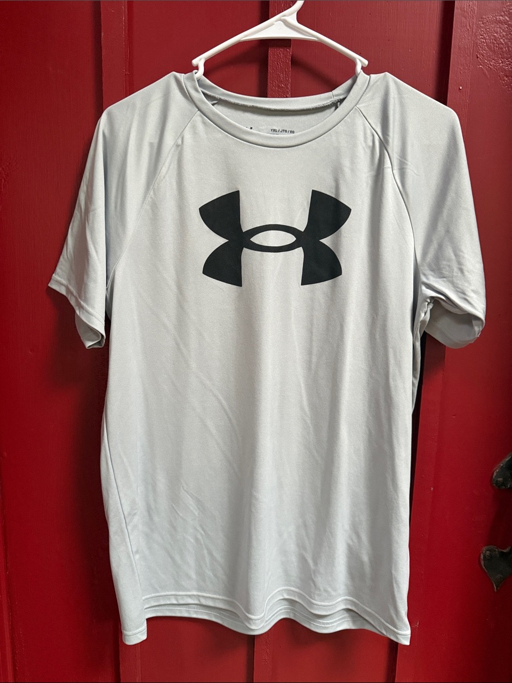 Under Armour Men’s Light Gray Short-Sleeve Performance Tee with Black Logo